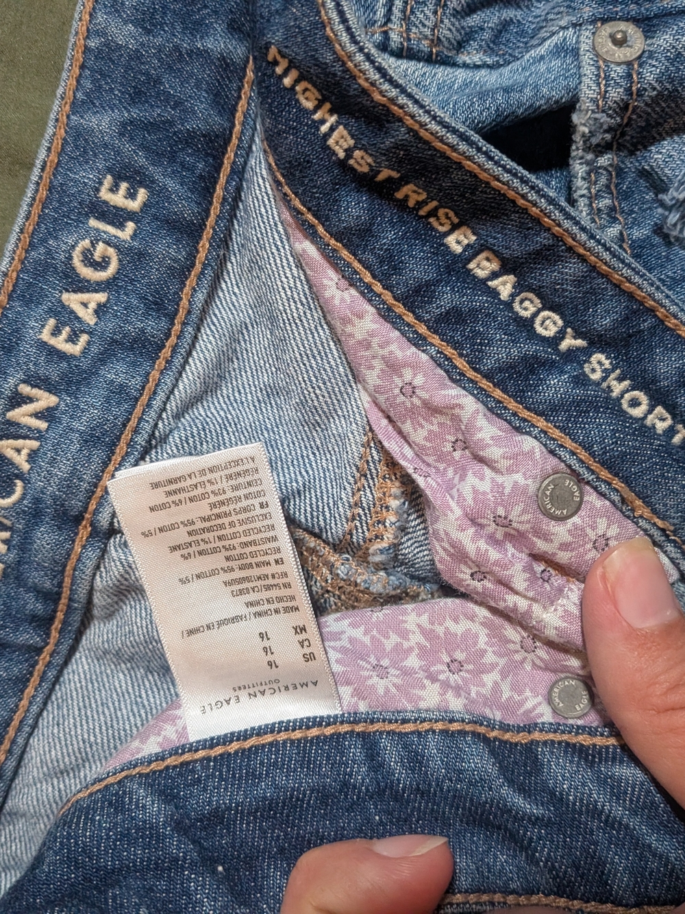 American Eagle Outfitters Highest Rise Baggy Patchwork Denim Shorts Size 16 - Picture 7 of 10